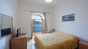 4 Schlafzimmer, Zimmersafe, Bügeleisen/Bügelbrett, Reisekinderbett