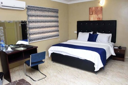 Mayfair Garden Gated Family & Business Friendly Secured Estate