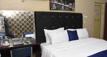 Mayfair Garden Gated Family & Business Friendly Secured Estate