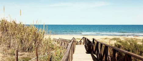 Una playa cerca