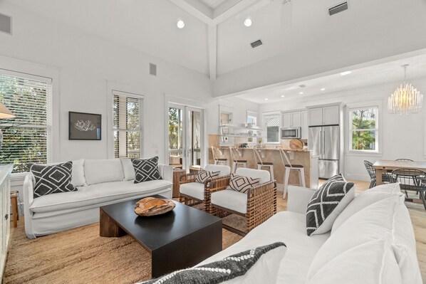 Flat-screen TV, stereo