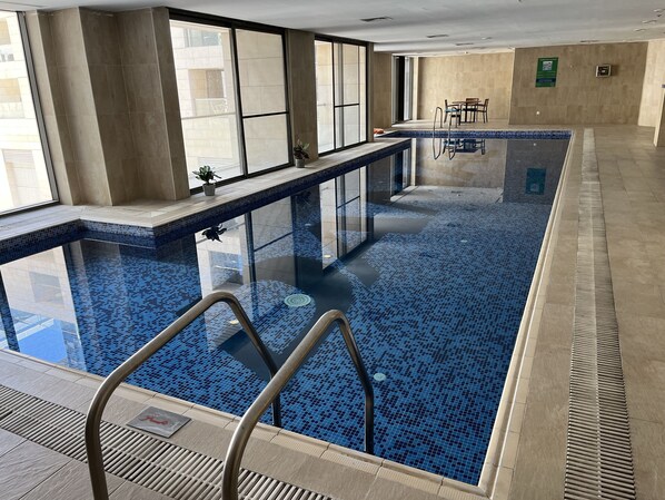 Indoor pool, outdoor pool - Luxury Studio DAMAC TOWER - 1 BEDROOM (Amman)