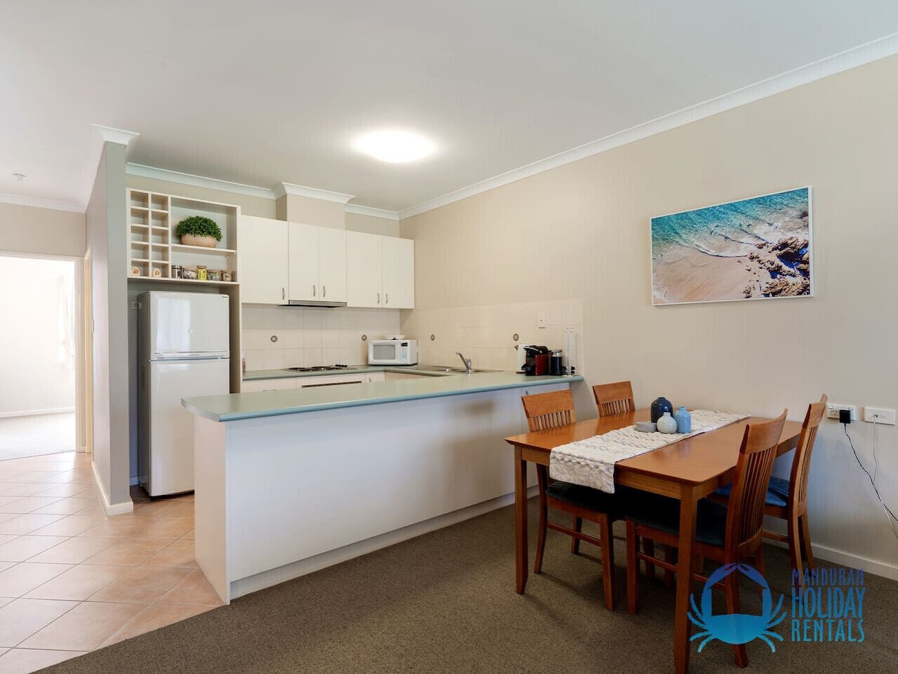 Réfrigérateur, micro-ondes, four, lave-vaisselle