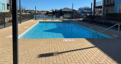 Apollo Quays Apartment