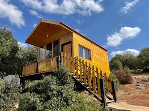 Exterior - Live amid nature in the most beautiful Ajloun Hut (Ajloun)