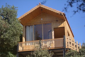 Exterior - Live amid nature in the most beautiful Ajloun Hut (Ajloun)