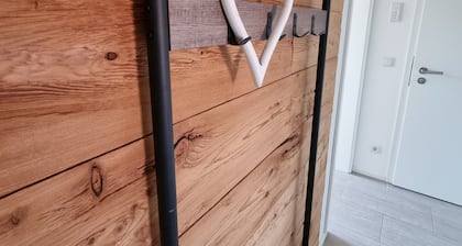 Ferienwohnung, 86qm, bis zu 4 Personen, Bad, Küche und großer Dachterrasse