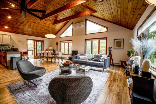 Cabin Noir - Private & Modern Cabin in the Western Catskills