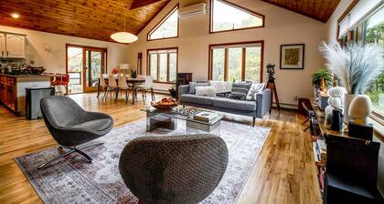 Cabin Noir - Private & Modern Cabin in the Western Catskills