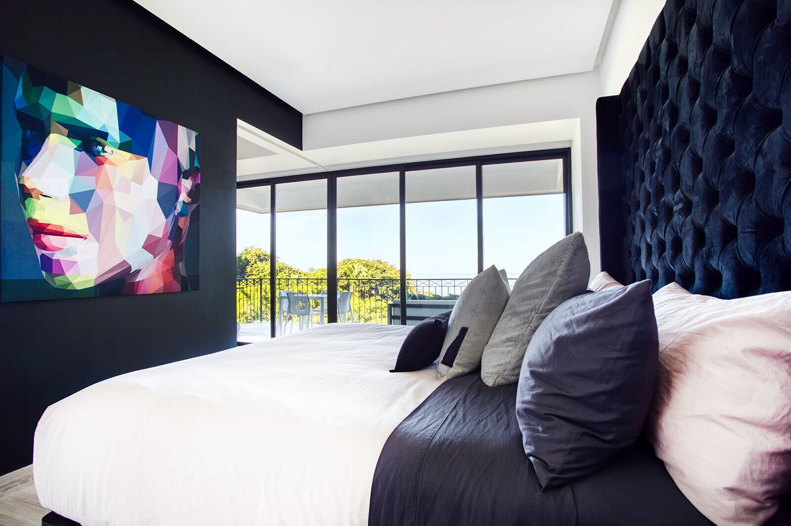 2 bedrooms, iron/ironing board, internet, bed sheets