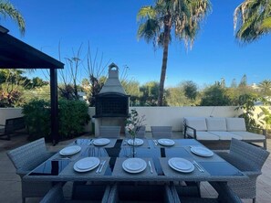 Outdoor dining - Spacious Holiday Villa with private heated pool near beach (Kapparis)