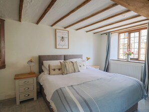 Småhus | 2 soverom, individuelt dekorert og individuelt innredet