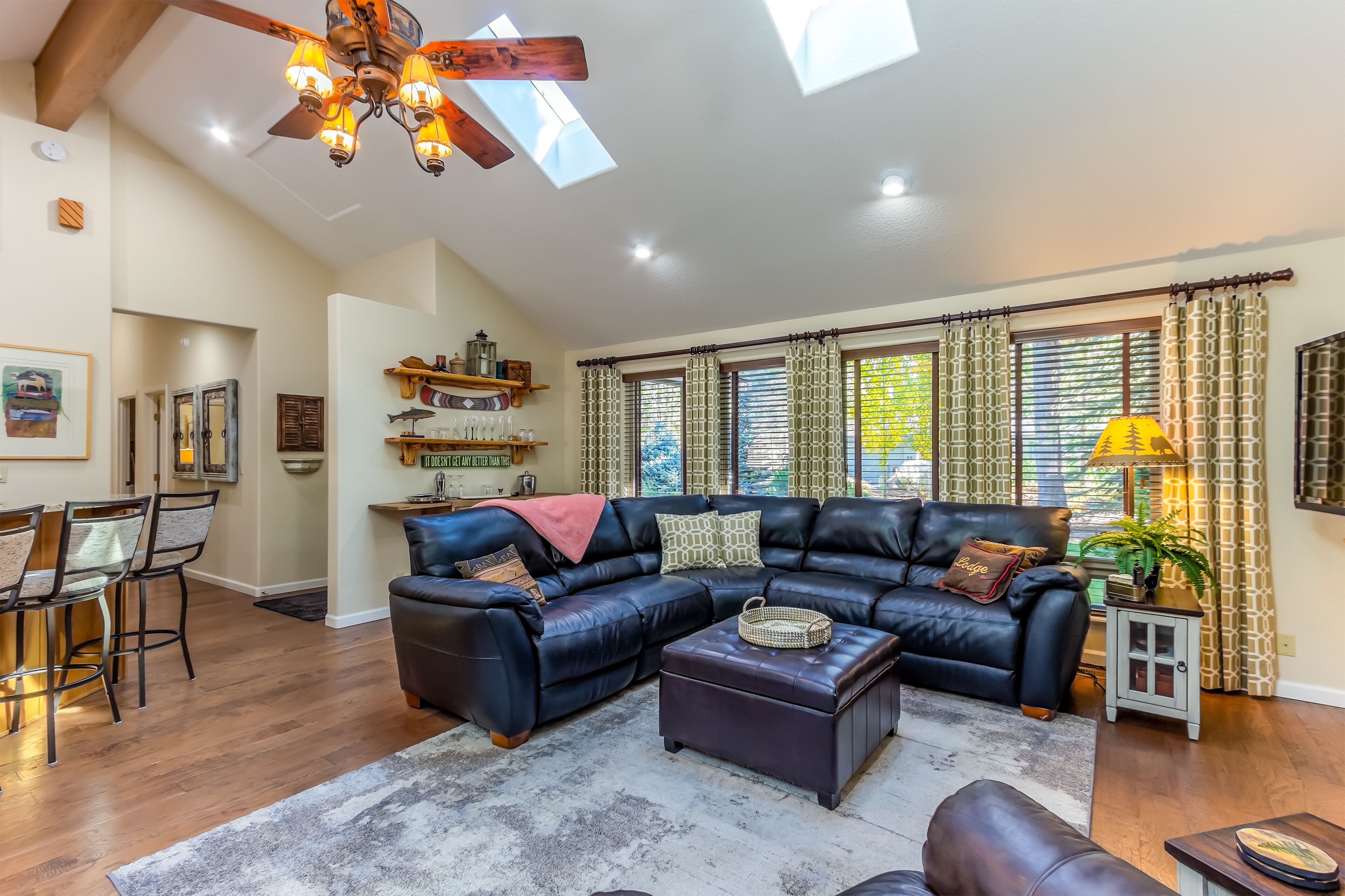 Beautiful home with updates, large deck space, hot tub, ping pong - DUTC02