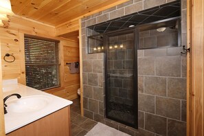 Badewanne, Handtücher, Seife