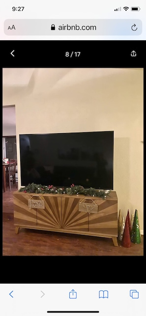 Unclassified image, 3 of 6, button