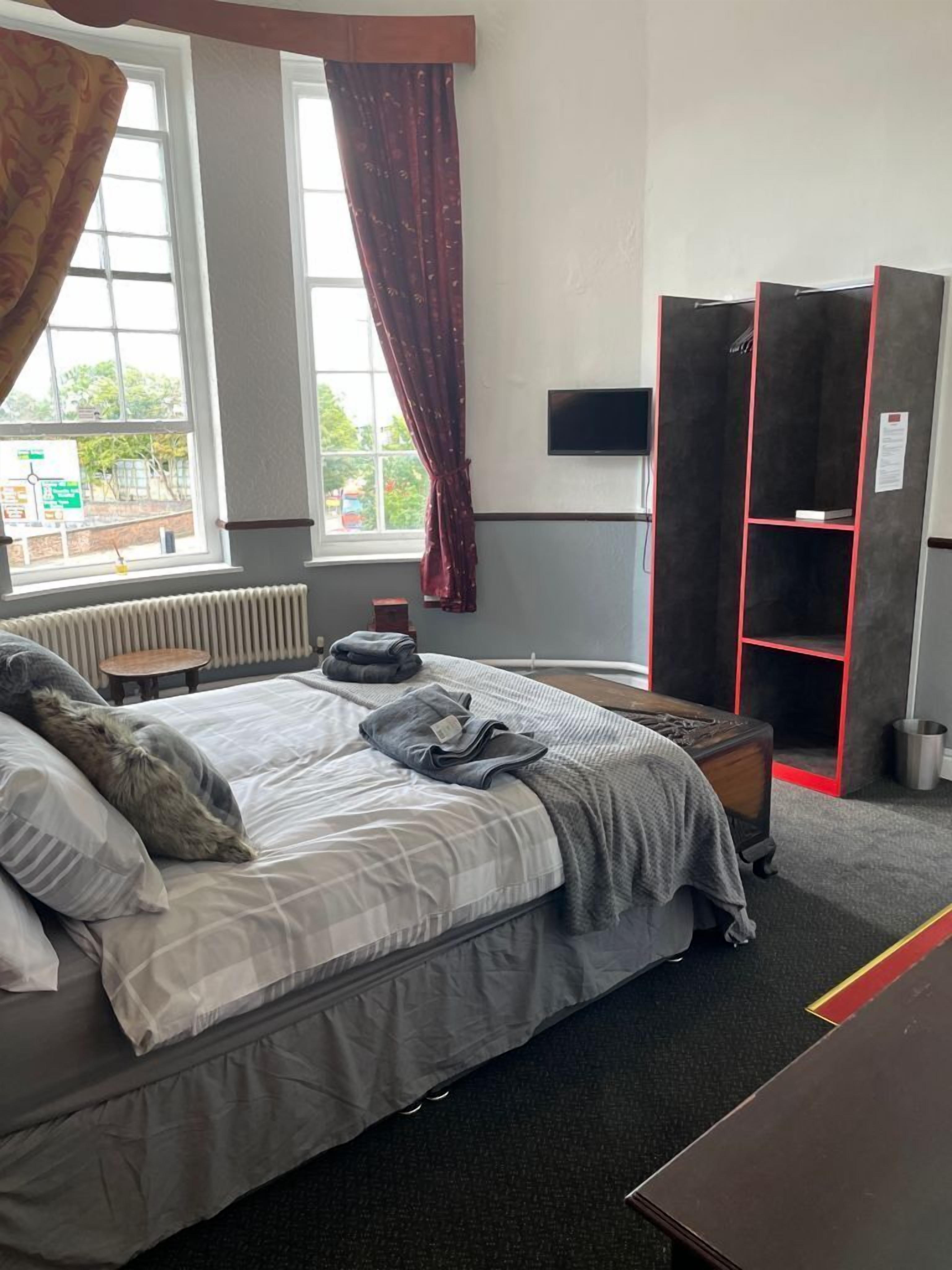 10 makuuhuonetta, Wi-Fi