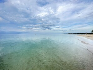 Beach nearby, sun loungers, beach towels - LUXURY APARTMENT, EL PORTILLO, LAS TERRENAS (El Limón)