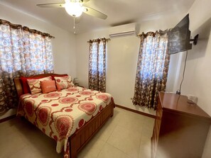 1 Schlafzimmer, Bügeleisen/Bügelbrett, kostenloses WLAN, Bettwäsche