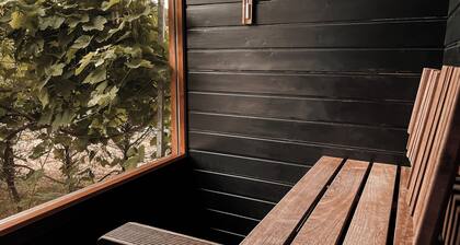 Apartment WANDERSCHUH & sauna-walking distance to hiking trails&shopping/restaurants