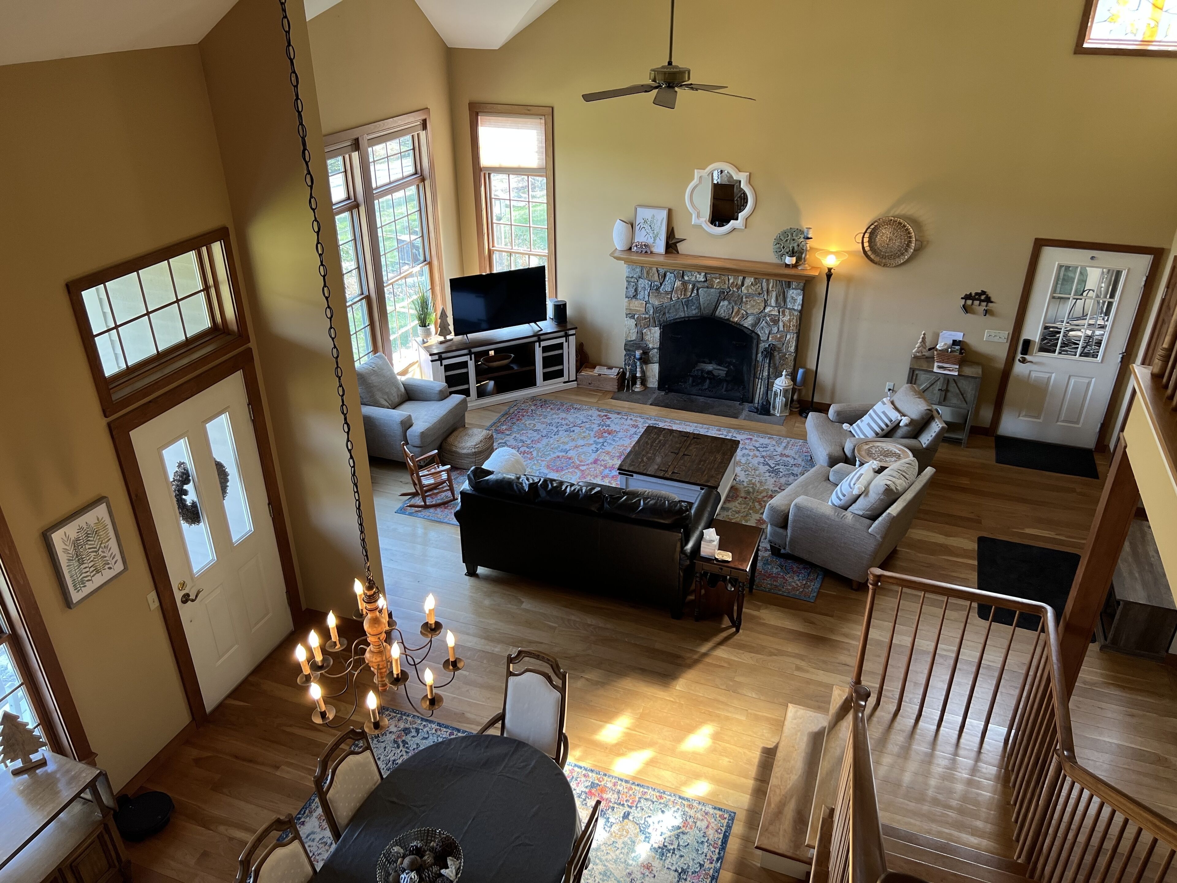 Televisor intel·ligent, llar de foc, videojocs i reproductor de DVD 