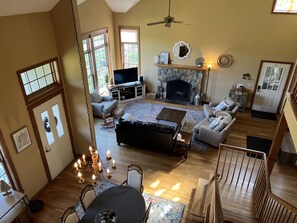 Smart-TV, peis, videospill og DVD-spiller