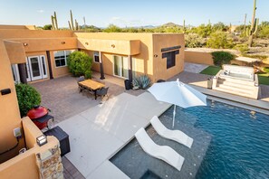 Outdoor dining - Private Desert Oasis with Pool & Hot Tub, Game Room | Family & Pet Friendly (Scottsdale)