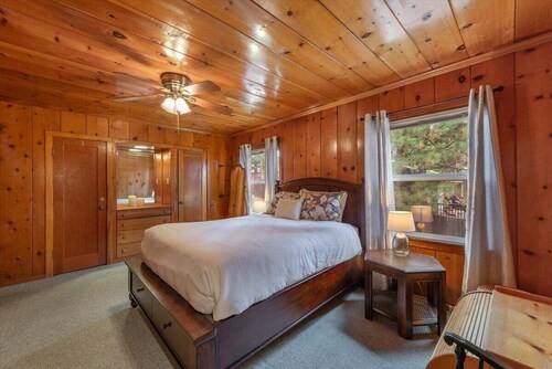 Speedboat Retreat in Kings Beach