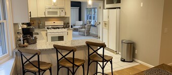 Relaxing family New Seabury home on cul-de-sac steps from Pond & Golf Course