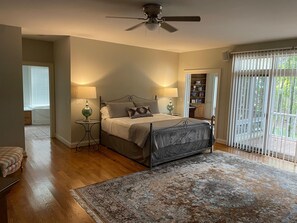 7 quartos, ferros/tábuas de passar roupa, Wi-Fi, roupa de cama