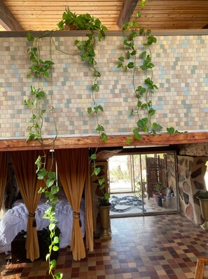 2 多间卧室、熨斗/熨衣板、免费 WiFi、床单