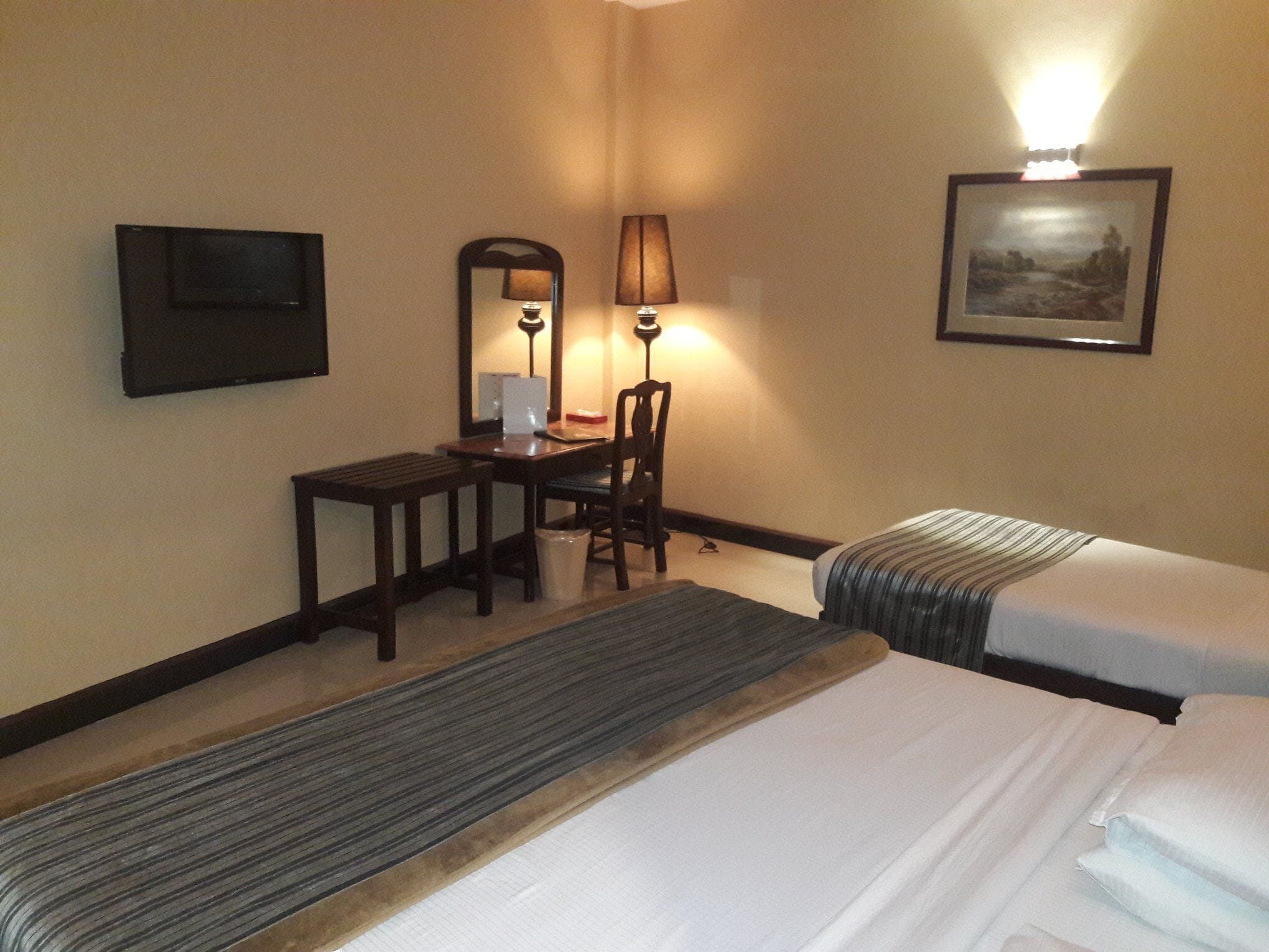deluxe triple room | iron/ironing board, free wifi, bed sheets