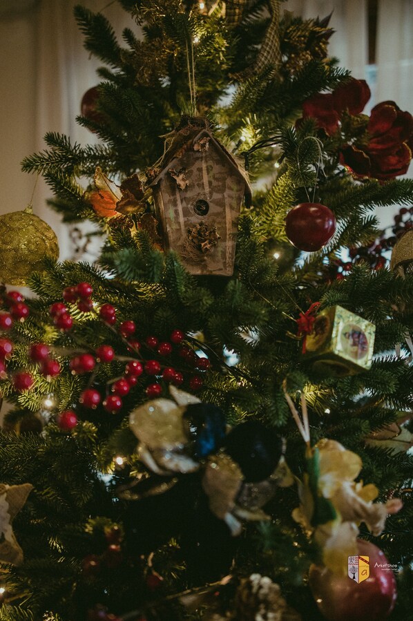 Télévision à écran plat de 22 pouces avec chaßnes numériques, télévision