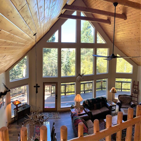 Smart TV, fireplace, ping pong