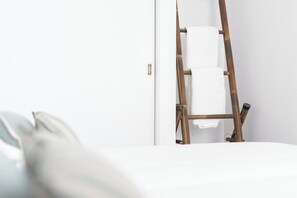 2 slaapkamers, een strijkplank/strijkijzer, wifi, beddengoed
