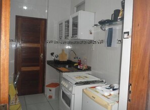Fridge, stovetop, coffee/tea maker, blender - COZY NET KIT IN THE CENTER OF BELÉM. (Belem)
