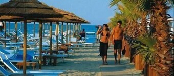 Holiday house Lido delle Nazioni for 1 - 6 persons with 2 bedrooms - Row house