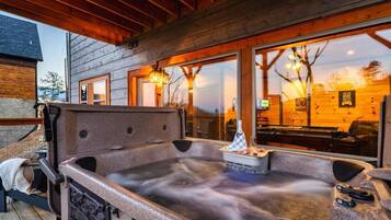 Bathtub spa outdoor
