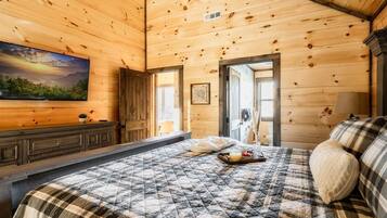 3 kamar tidur, setrika/meja setrika, Wi-Fi gratis, dan seprai linen