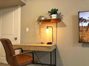 2 Schlafzimmer, Schreibtisch, kostenloses WLAN, Bettwäsche