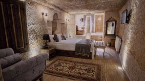Deluxe Suite | Minibar, desk, soundproofing, free WiFi - Göreme Rock Cave (Nevsehir)