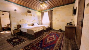 Family Suite | Minibar, desk, soundproofing, free WiFi - Göreme Rock Cave (Nevsehir)