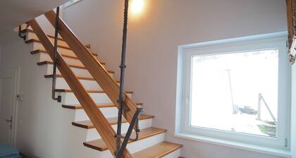 Haus an der Lieser - Spacious vacation home with garden, quiet location