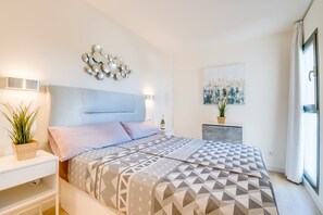 1 bedroom, free WiFi, bed sheets