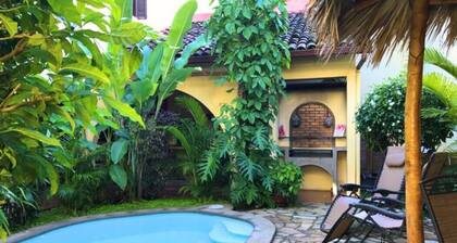 Beautiful Tropical Paradise Near City Center