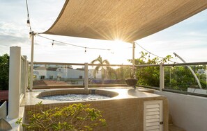Bain à remous extérieur