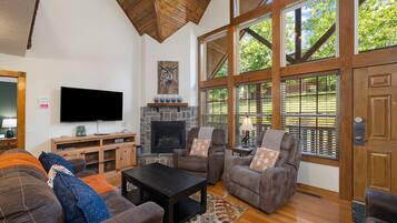 Flat-screen TV, fireplace