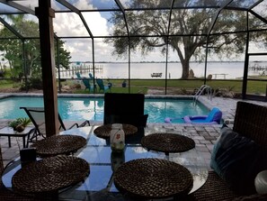 Piscine extérieure, piscine chauffée