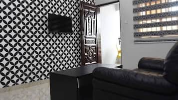 Smart TV, oficina y impresora