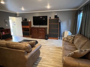 Smart TV, stereo