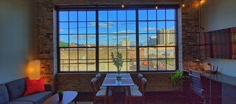 Chic Ultramodern Studio Loft w/ Designer Features